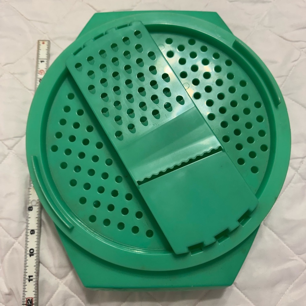 Vintage Tupperware Green Kitchen Grater and Slicer